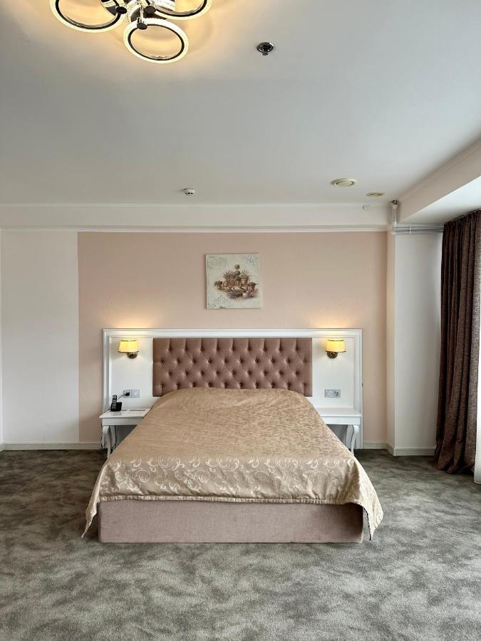 Mark Plaza Hotel Mykolaiv Exterior foto