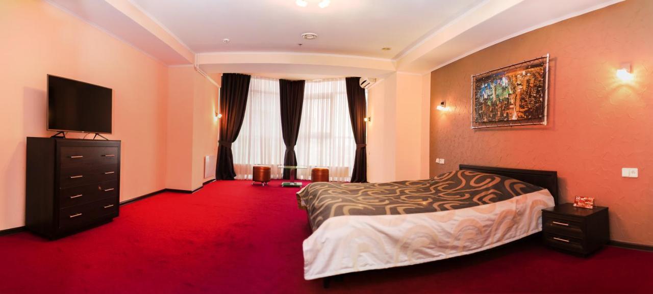 Mark Plaza Hotel Mykolaiv Exterior foto